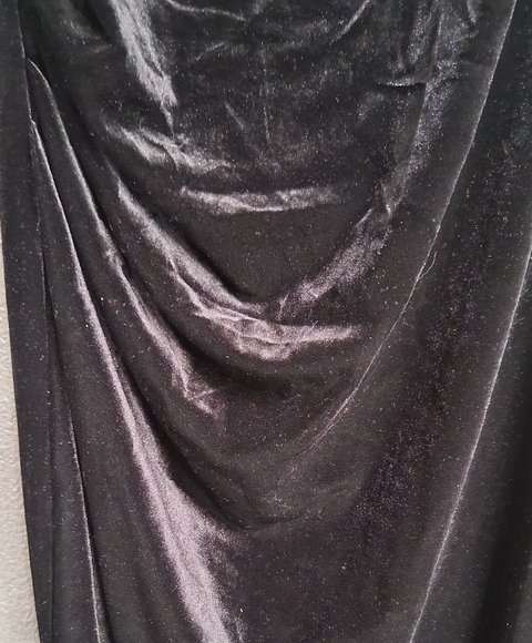NWT Elegant Black Velvet Cowl Neck Maxi Dress Size 10 - Picture 2 of 10